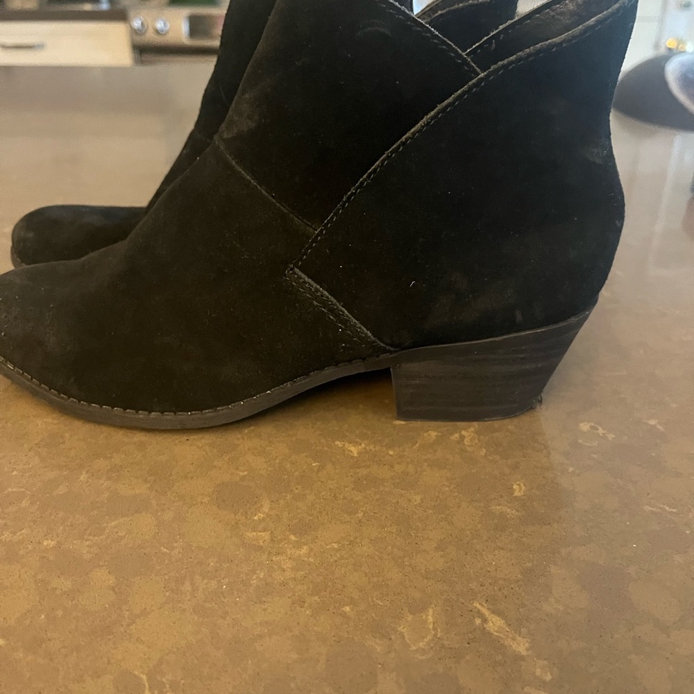 Black suede ankle boots from brand Town Shoes.
